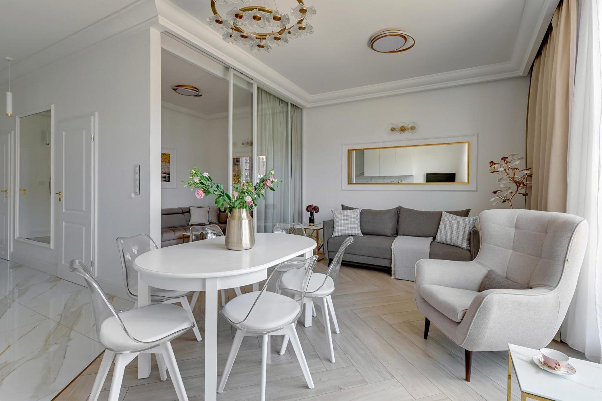 Old Town & River View Premium Apartment By Lion Apartments — Photos 3